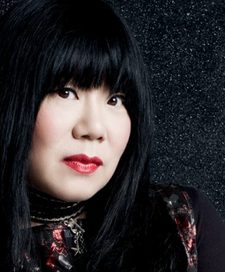 كل ما تريدين معرفته من اخبار ومعلومات وصور ووثائق عن Anna Sui 