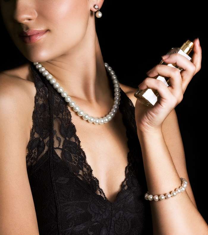 تزيّني بأجمل العطور