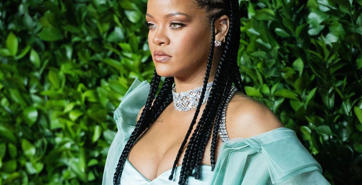 ريهانا تنقذ والدها من الكورونا في تصرّف إنساني مؤثّر