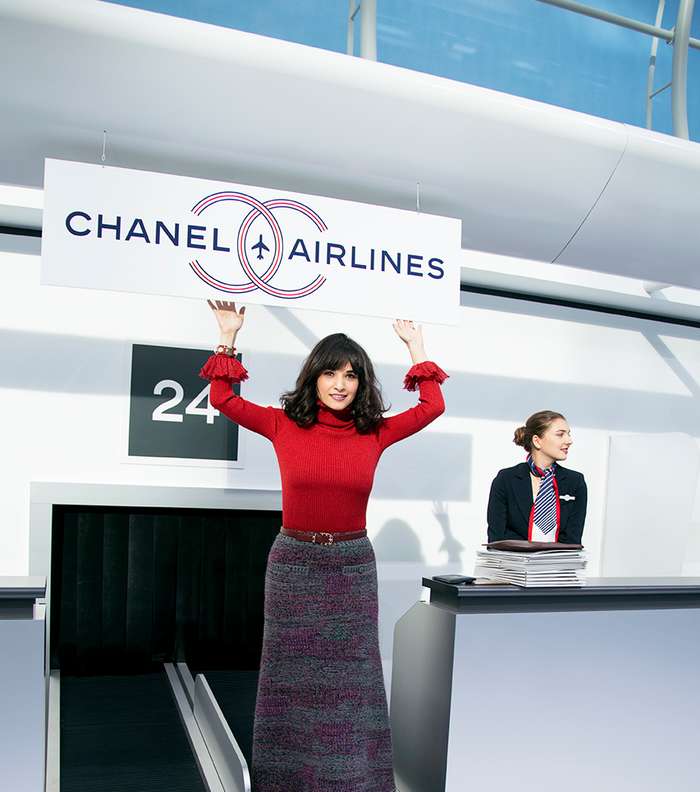 سمر يوسف تستعد للسفر على متن طائرة CHANEL