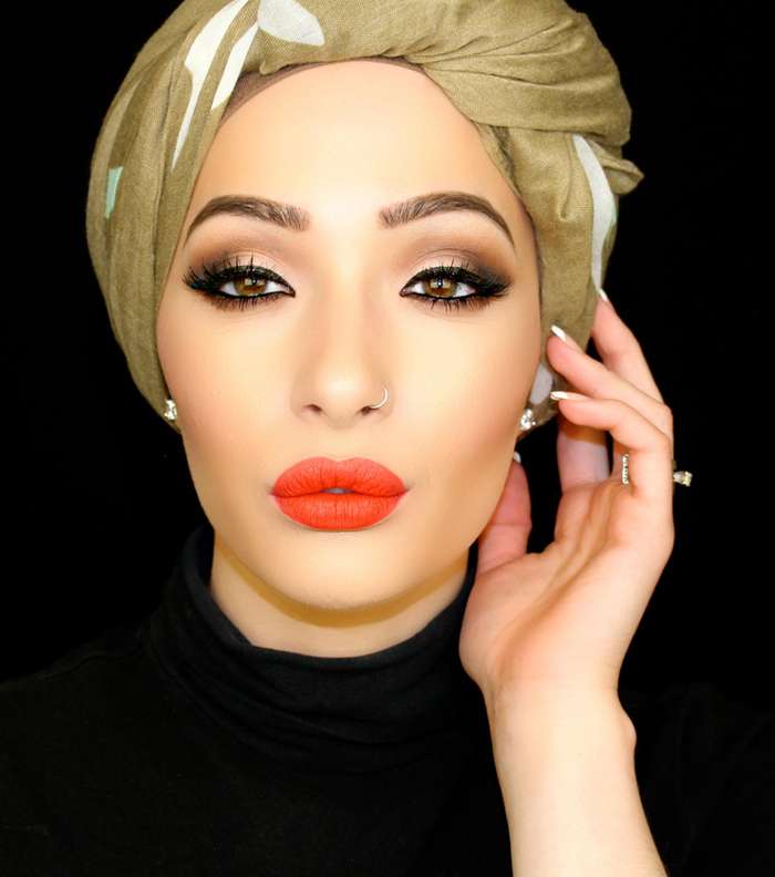 ستايل مدونة الفيديوهات Nura afia