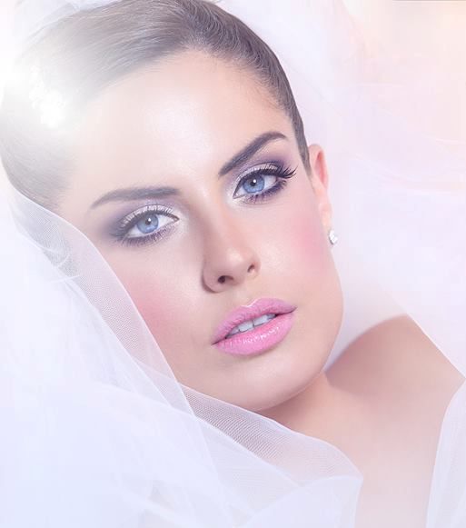 عروس هالة عجم ناعمة وطبيعية