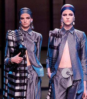 Armani Privé وماكياج متقن التفاصيل 