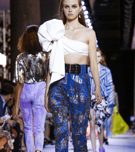 موضة السروال المطبع من روبيرتو كافالي لصيف 2016