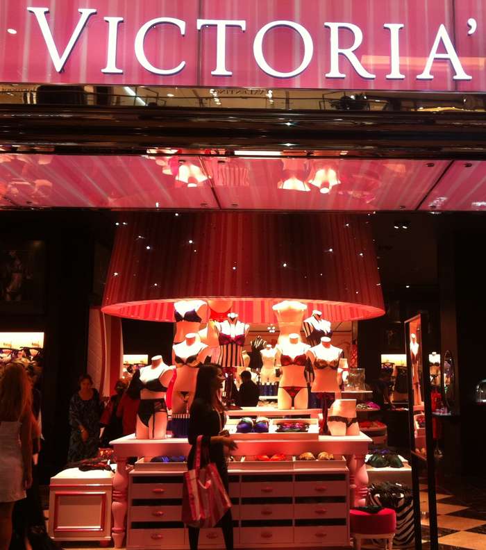 فيكتوريا سيكريت