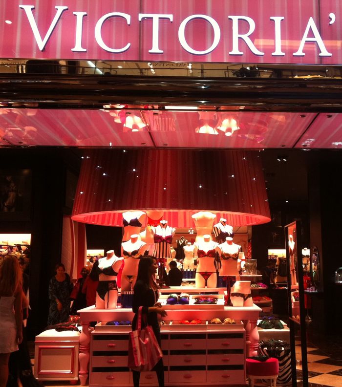 فيكتوريا سيكريت