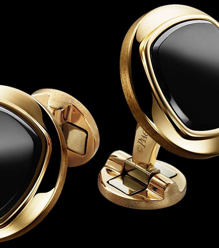 أزرار أكمام مطلية بالذهب