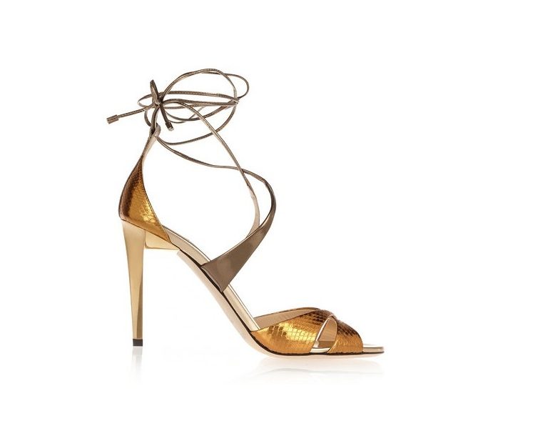 حذاء الـlaced up sandals