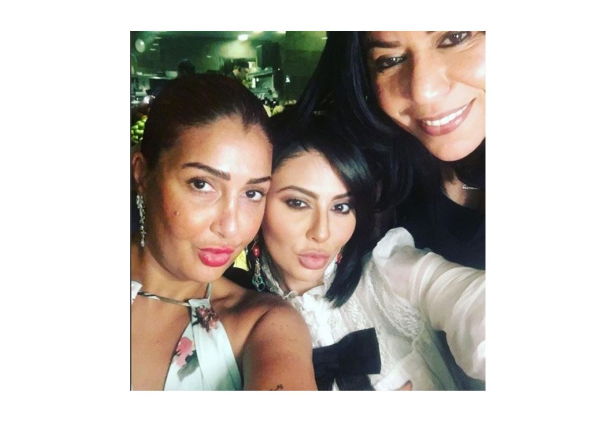 صورة غادة عبد الرازق بالشعر الأحمر تثير البلبلة والانتقادات!