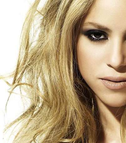 صور إطلالات شكيرا الفريدة التي تطبع شخصيّتها