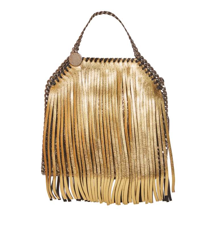 حقيبة ستيلا ماكاراتني الميتاليكية من متجر بلومينغديلز لاطلالة العيد