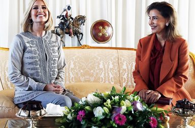 شاهدي إطلالة إيفانكا ترامب والأمير مريم في المغرب!