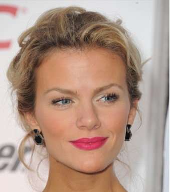 بروكلين داكير والفوشيا الأنيق