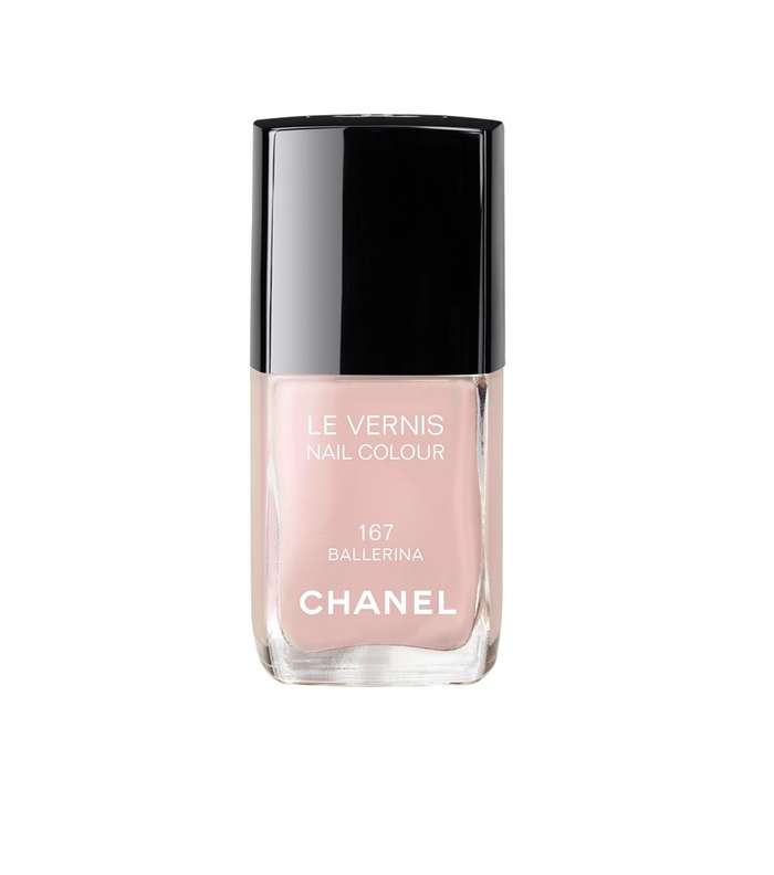 أظافر زهرية مع Le Vernis