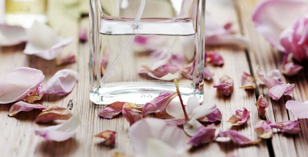 كيفية صناعة العطور الفرنسية