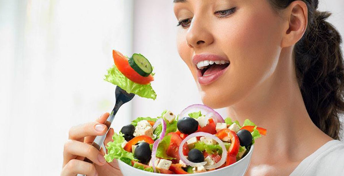 لخسارة 5 كيلوغرام أسبوعياً، استخدمي طبقاً من هذا اللون لتنوال طعامك!