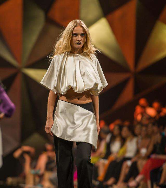 من مجموعة Essa ضمن Fashion Forward