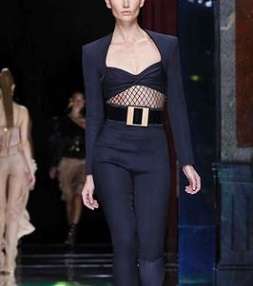 تعرفي على أجمل الإطلالت خلال عرض أزياء دار Balmain لربيع وصيف 2016