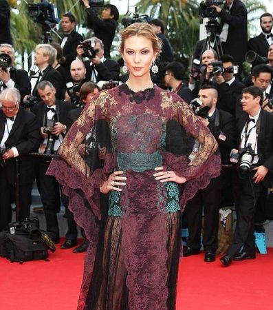 إطلالة مميّزة لكارلي كلوس في مهرجان كان السينمائي 2014