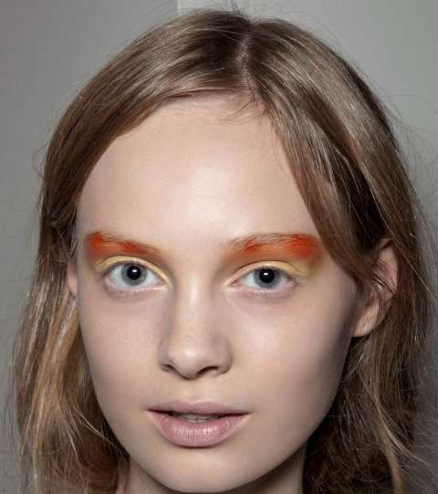 يمكن للصيحة أن تصل إلى الحاجبين أيضاً