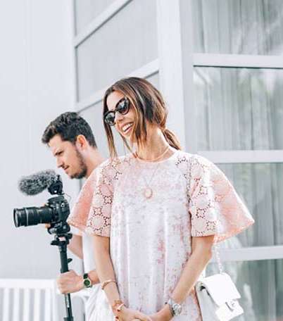 صور حفل الغداء للتعرّف إلى Victoria Ceridono و Camila Coutinho