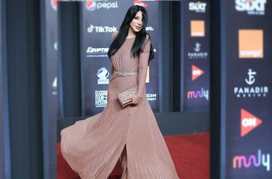 اجمل فساتين سهرة ارتدتها الاعلامية السعودية لجين عمران