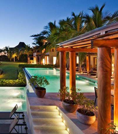 فندق Four Seasons Resort Punta Mita في المكسيك