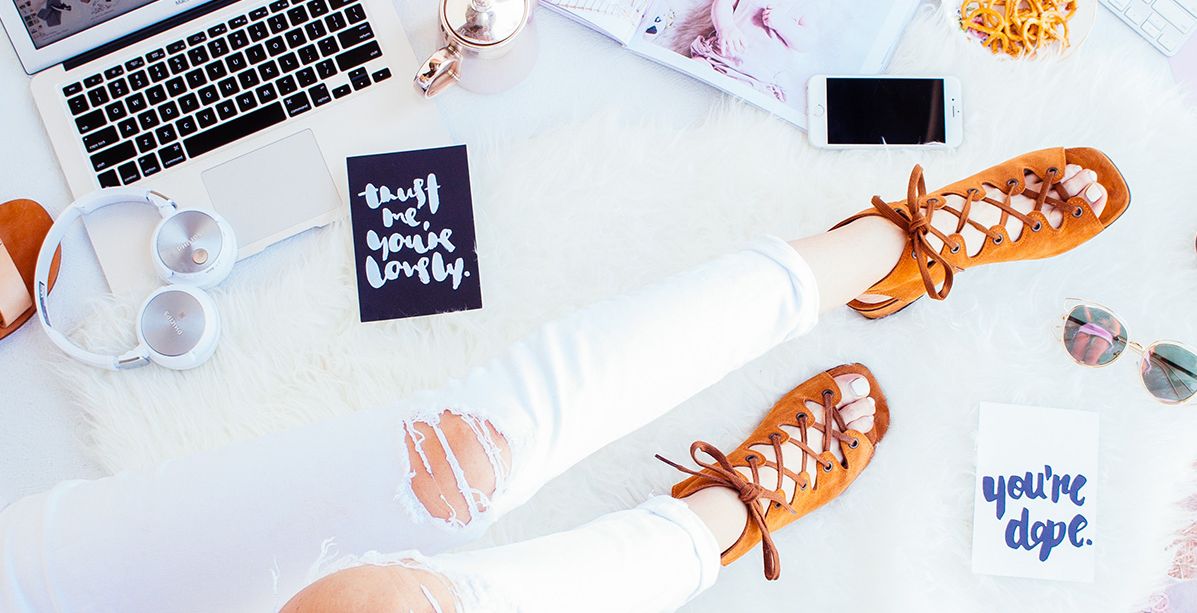 لماذا يُفضل خلع الحذاء قبل الدخول إلى المنزل؟