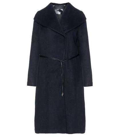 المعطف بالقصة المستقيمة للجسم على شكل تفاحة