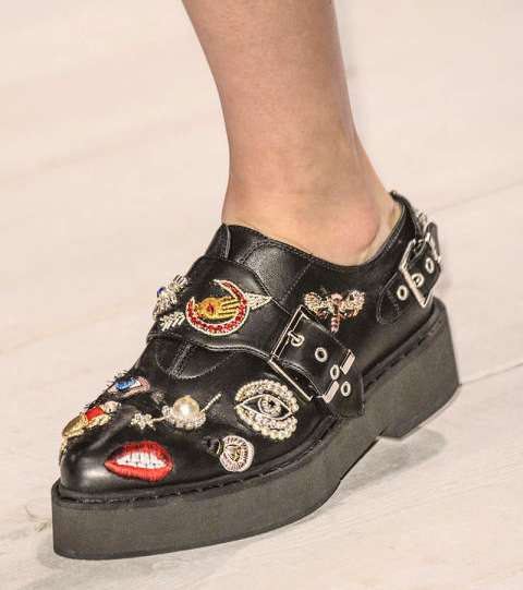 حذاء الكسندر ماكوين باسلوب الـ Platform wedges لصيف 2016