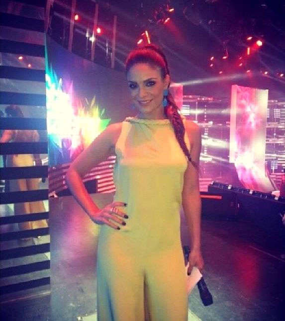 هيلدا خليفة تتألق في ستار أكاديمي بـ Jumpsuit باللون الأصفر