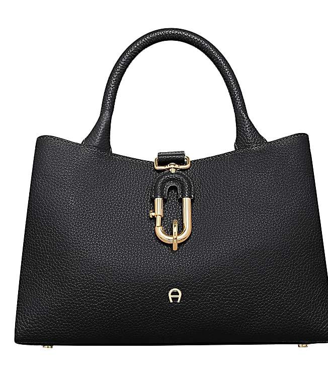 صور احدث موديلات شنط اقنر