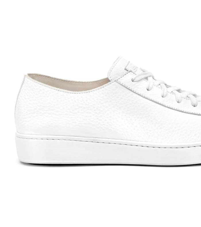 الحذاء الرياضي الابيض من Santoni لصيف 2016