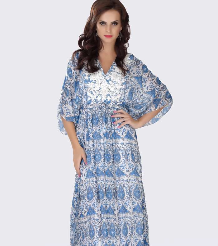 القفطان المطبع من توقيع Leaves of Grass من متجر Saks Fifth Avenue موضة في شهر رمضان