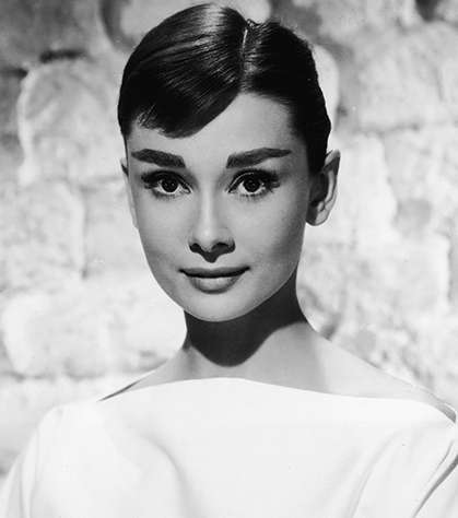 أودري هيبرمان وغرّتها القصيرة الأيقونيّة