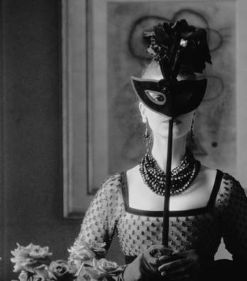 فستان Lola من مجموعة خريف وشتاء 1958