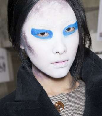 وجه المهرّج مع Vivienne Westwood