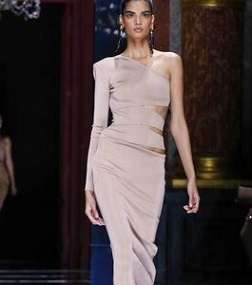 الرقي والأناقة مع مجموعة Balmain لصيف 2016