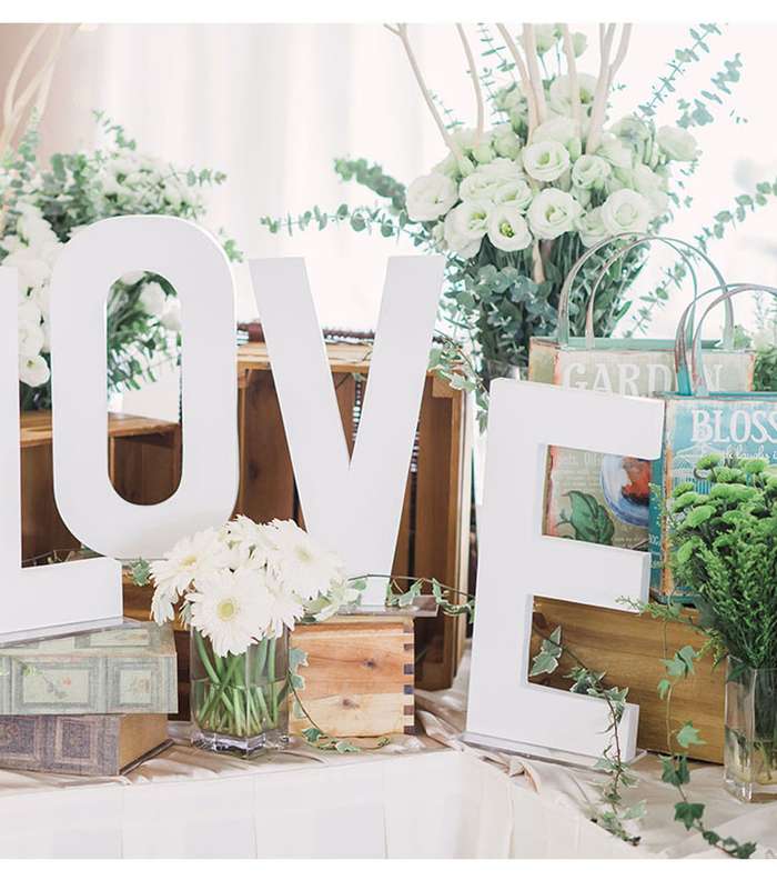 تزيين طاولات استقبال زواجات