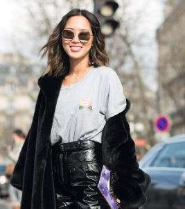 المدونة الشهيرة Aimee Song باشهر حذاء حاليا بكعب الـ Kitten والشرائط