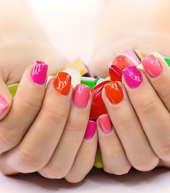 المناكير الملوّنة في صيف 2013