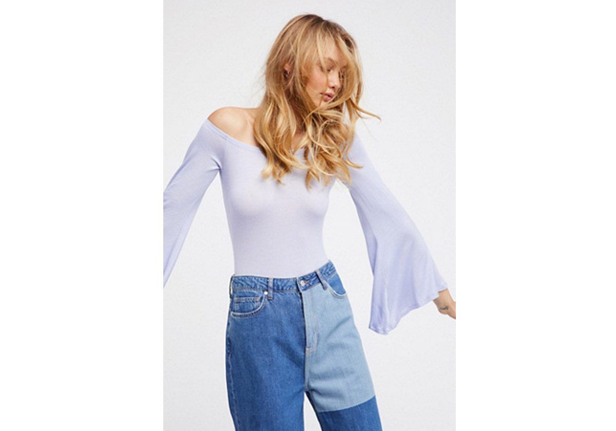 اختاري توبات الليكرا باسلوب الـ Bodysuit باكمام واسعة