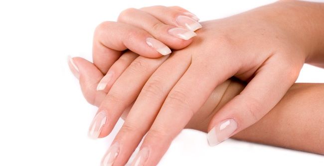 طريقة تقضير اليدين وتبييضها طبيعيا