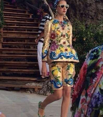 من مجموعة الأزياء الراقية من Dolce & Gabbana، إليك هذه التصاميم