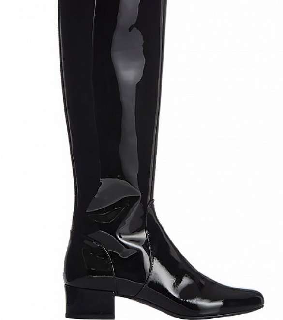 تالقي بحذاء سان لوران لشتاء 2016