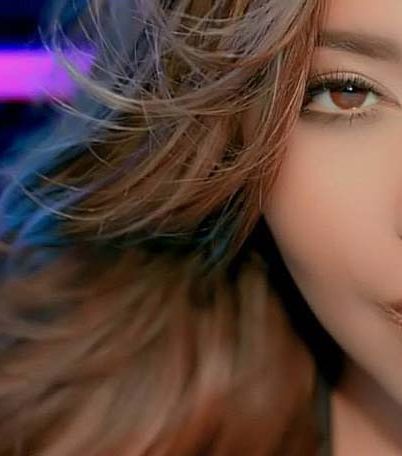 بالصور، ماكياج شيرين بأنامل هالة عجم في فيديو كليبها الأخير