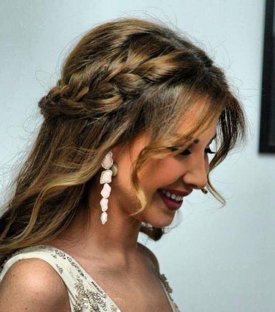 الضفيرة لإطلالة أنثوية مع نانسي عجرم