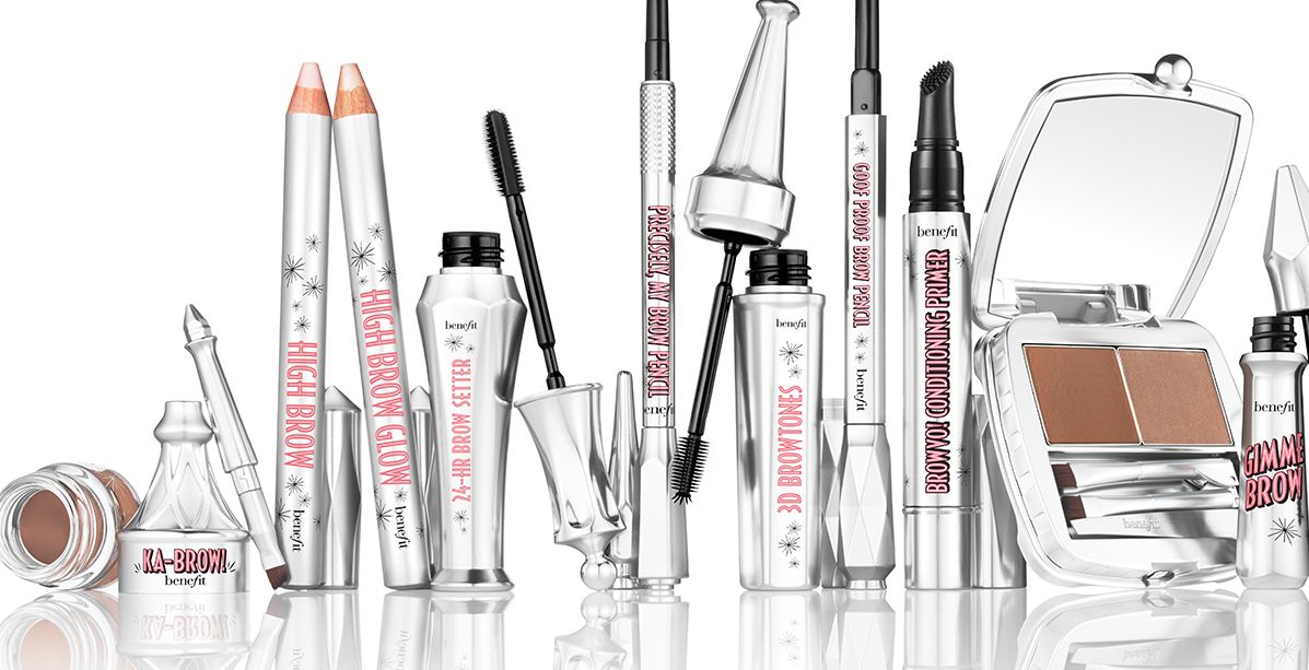رسمة حاجبيك ساحرة على اختلافها مع Benefit