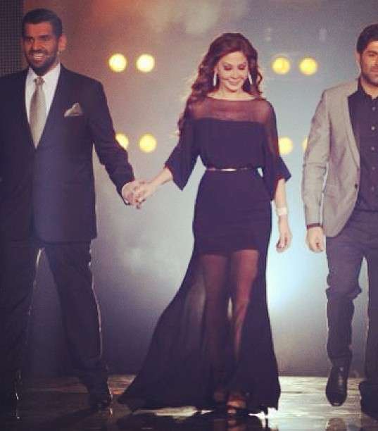 اليسا تختار فساتينها من إيلي صعب في أكس فاكتور