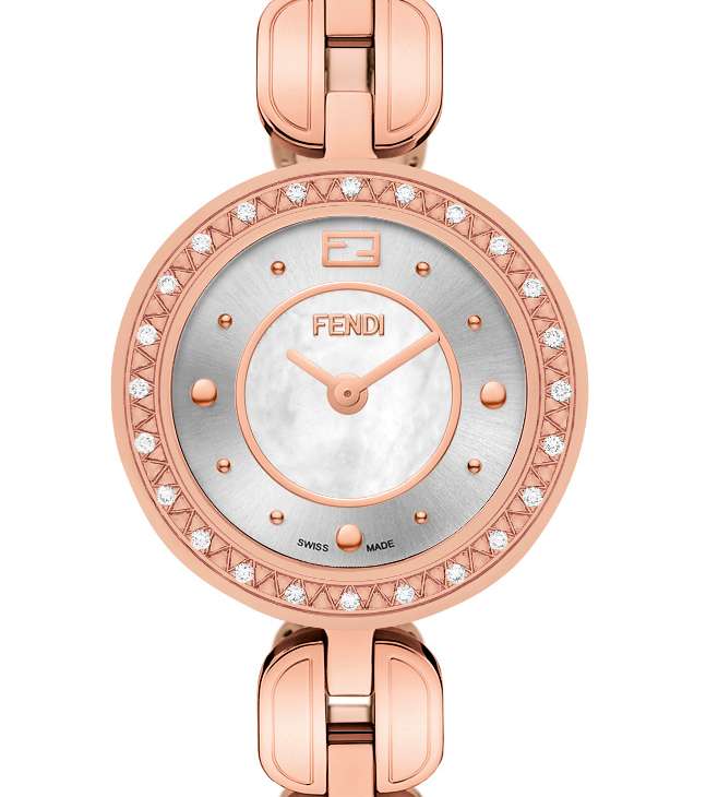 ساعة فندي لاطلالة مميزة في شهر رمضان المبارك